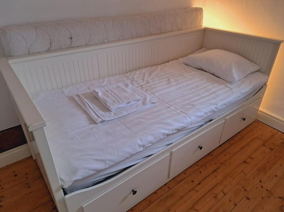 Haus Moselwald - 3 Bedrooms Enkirch Eksteriør billede